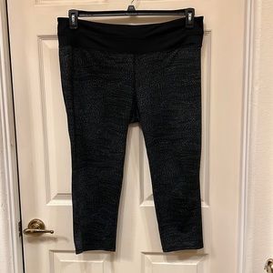 Columbia Black Gray Pattern 3/4 Capri Yoga Workout Pants Leggings XL